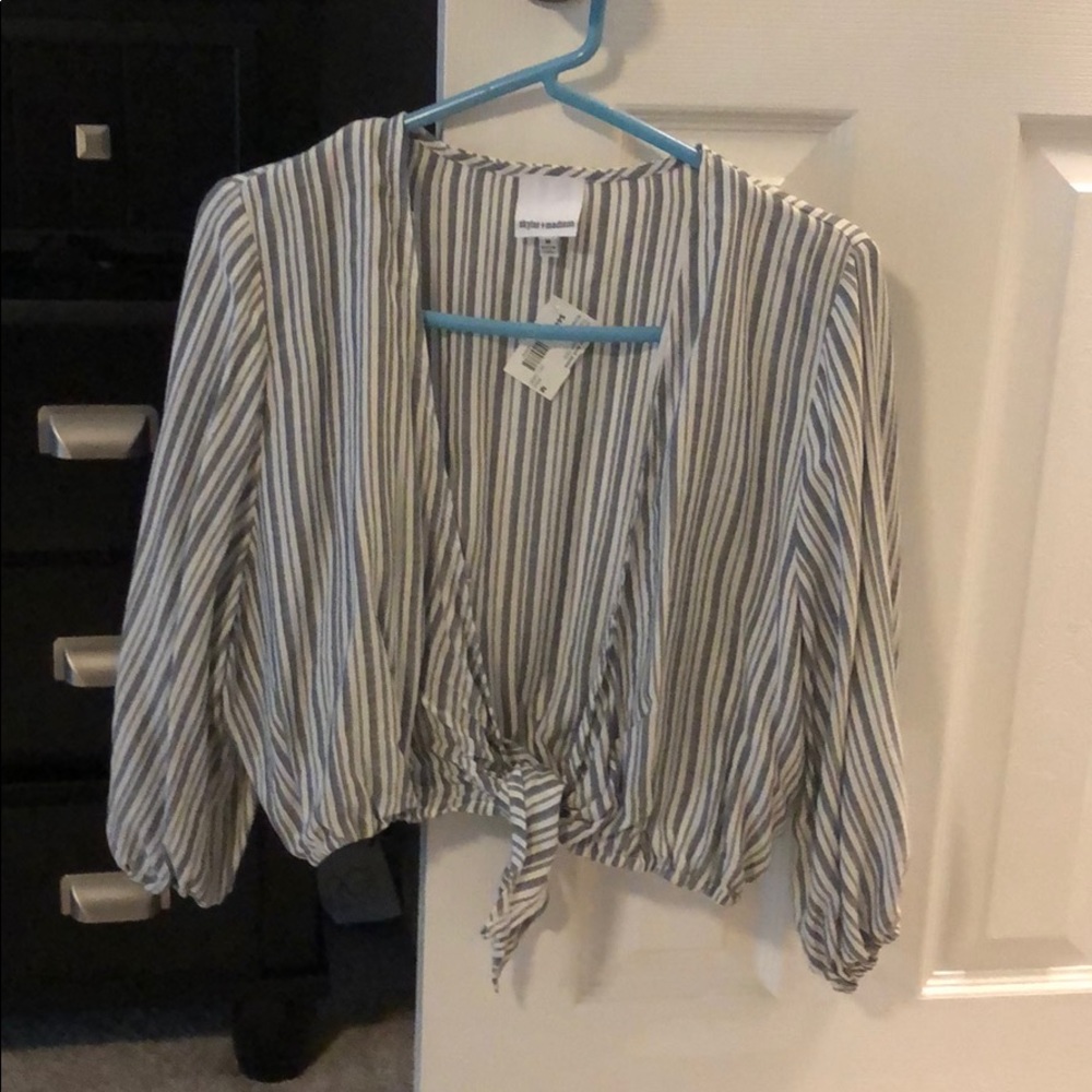 Adorable open or closed top